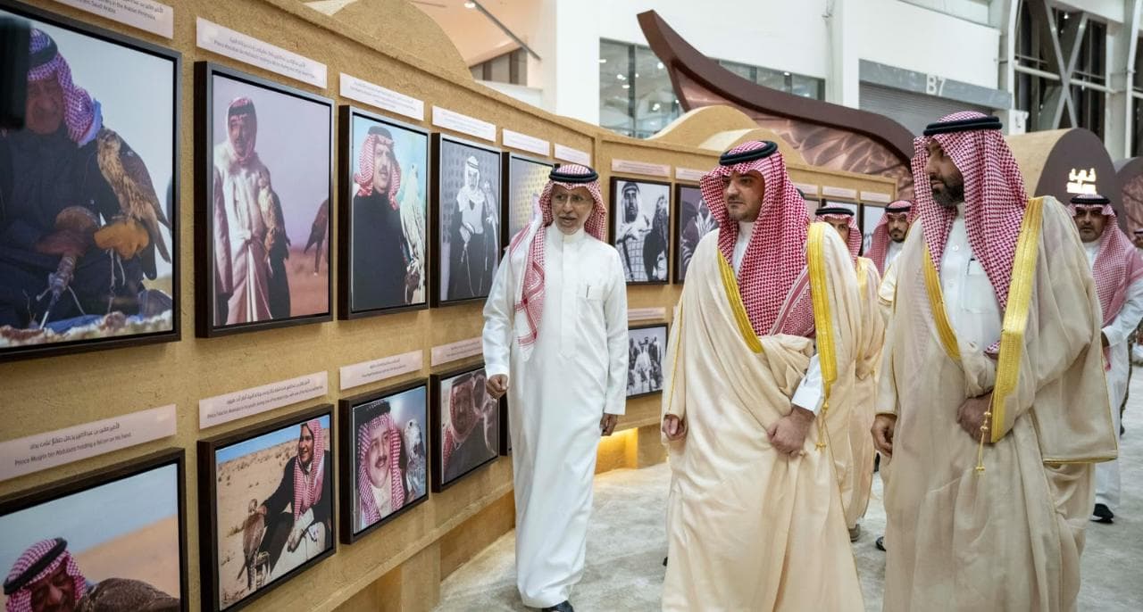 وزير الداخلية الامير عبدالعزيز بن سعود يزور معرض الصقور والصيد السعودي الدولي 2026