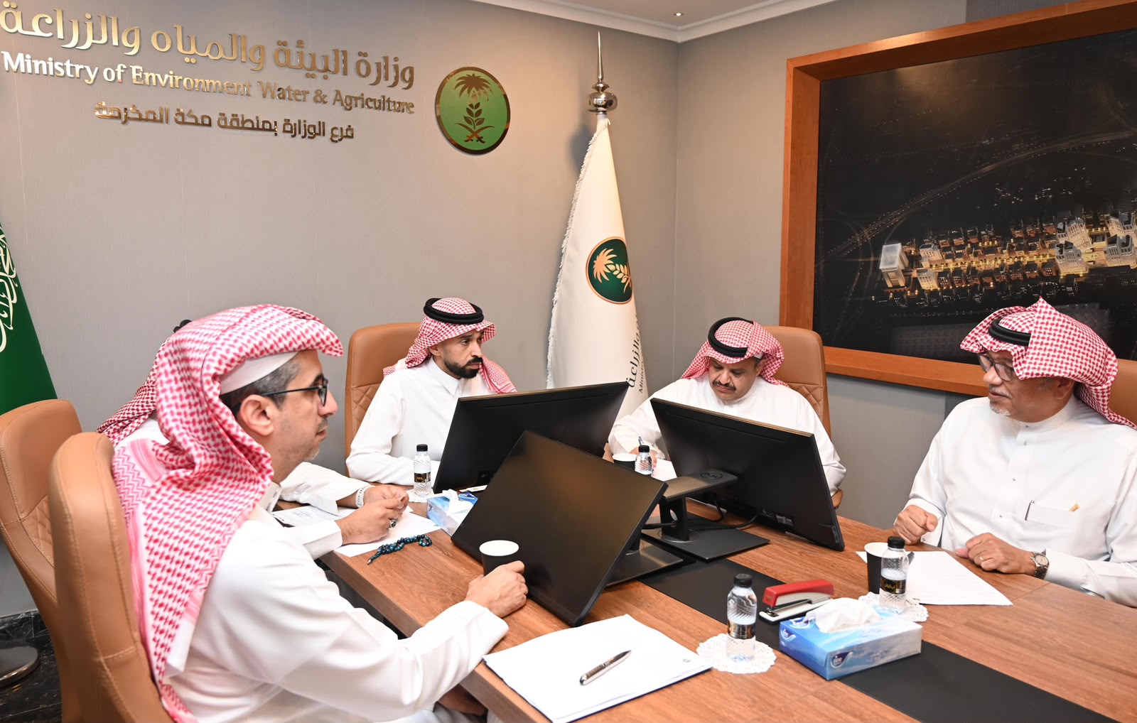 ‏«بيئة مكة» تبحث تعزيز التعاون والشراكات المجتمعية مع جمعية المشاريع البيئية التعاونية بجدة 