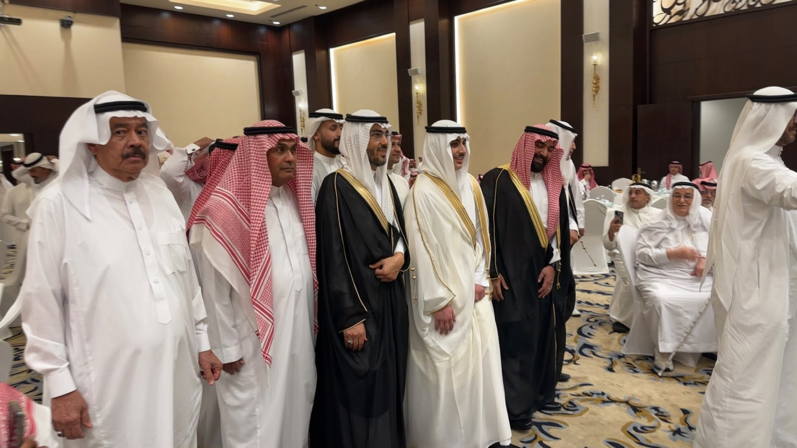 العباسي يحتفل بعقد قران يارا وأديب
