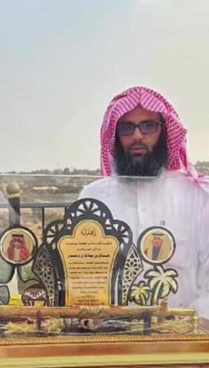 الشيخ عبدالله بن قرعان.. حضور مجتمعي وعطاء متواصل