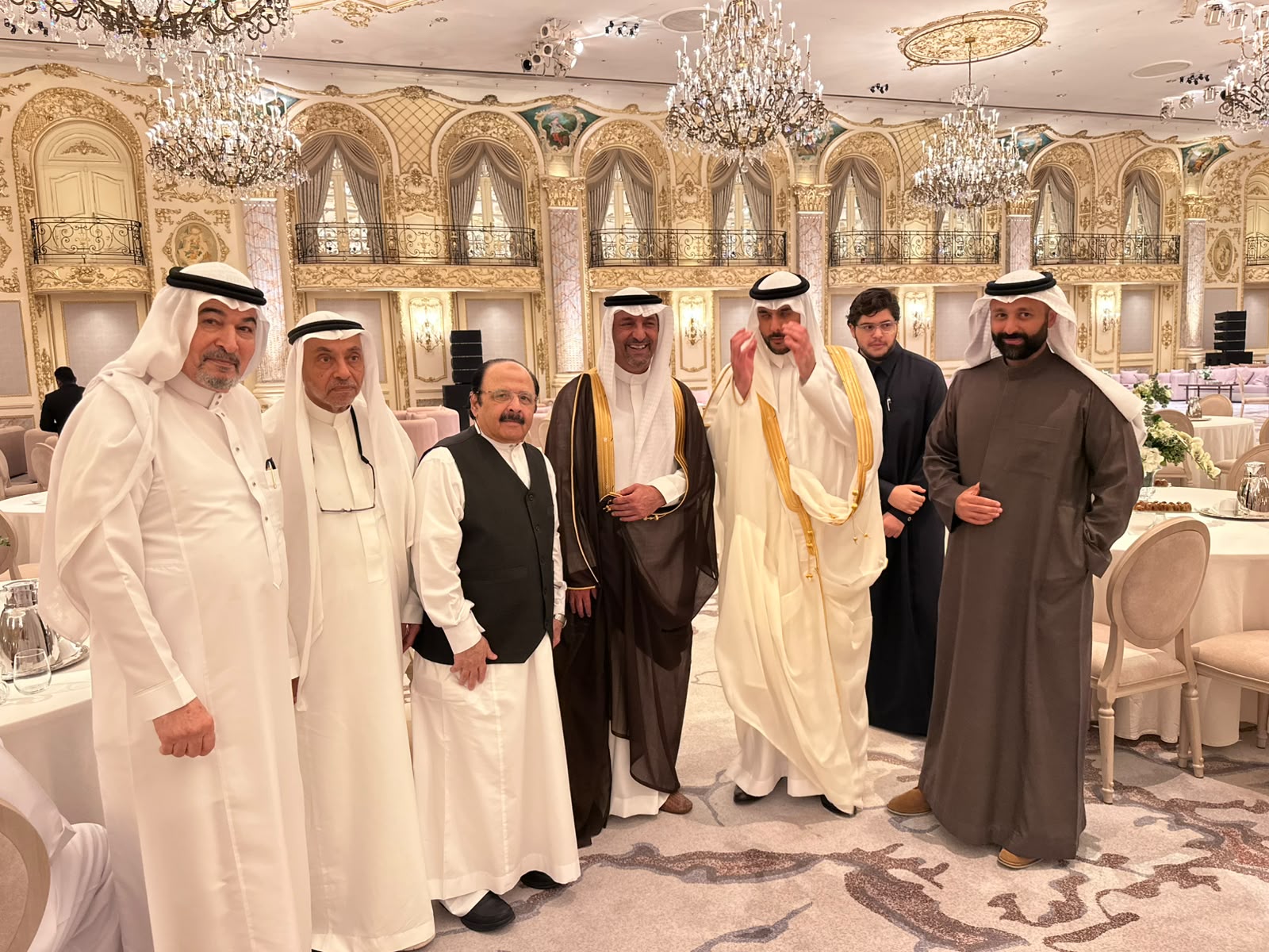 البياري والقاضي يحتفلون بزفاف عبدالعزيز 