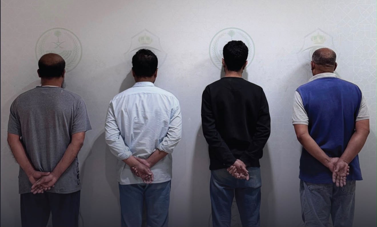 شرطة منطقة الرياض تضبط (4) مقيمين لممارستهم التسول