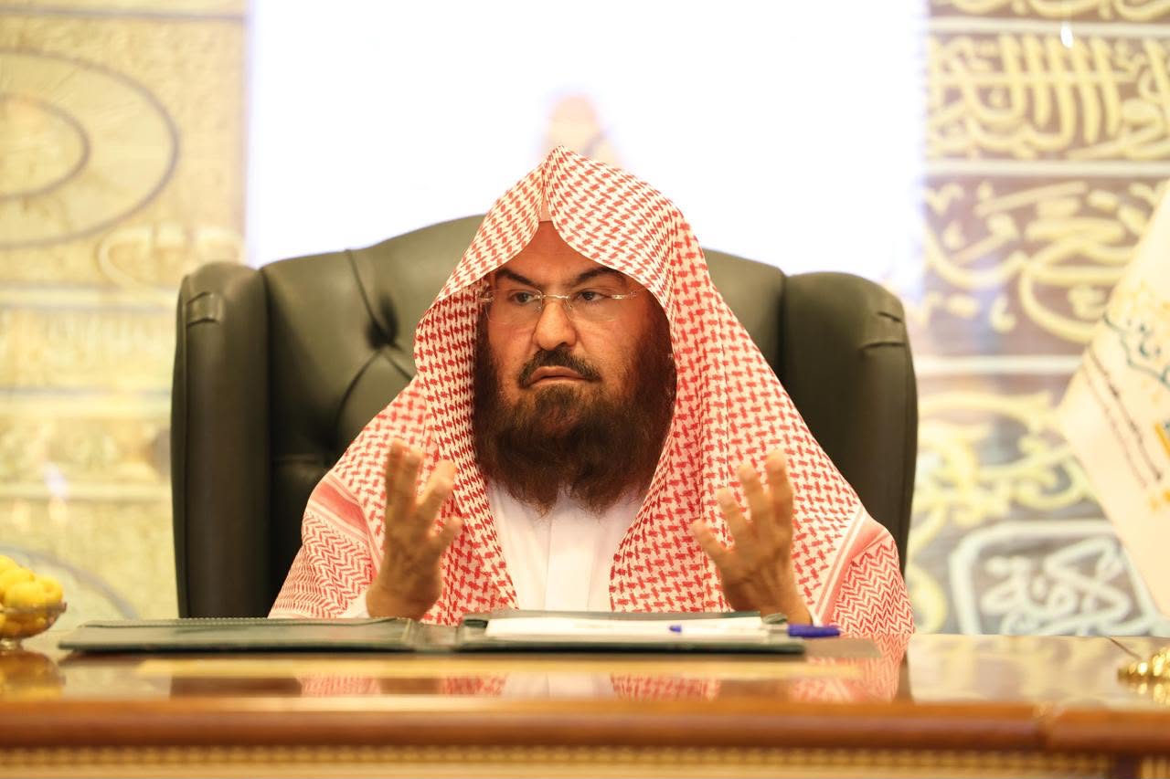 السديس: تكرار استهداف مليشيا الحوثي الإرهابية لمكة المكرمة والمدينة المنورة يؤكد إجرامها ونواياها الخبيثة تجاه المسلمين ومقدساتهم