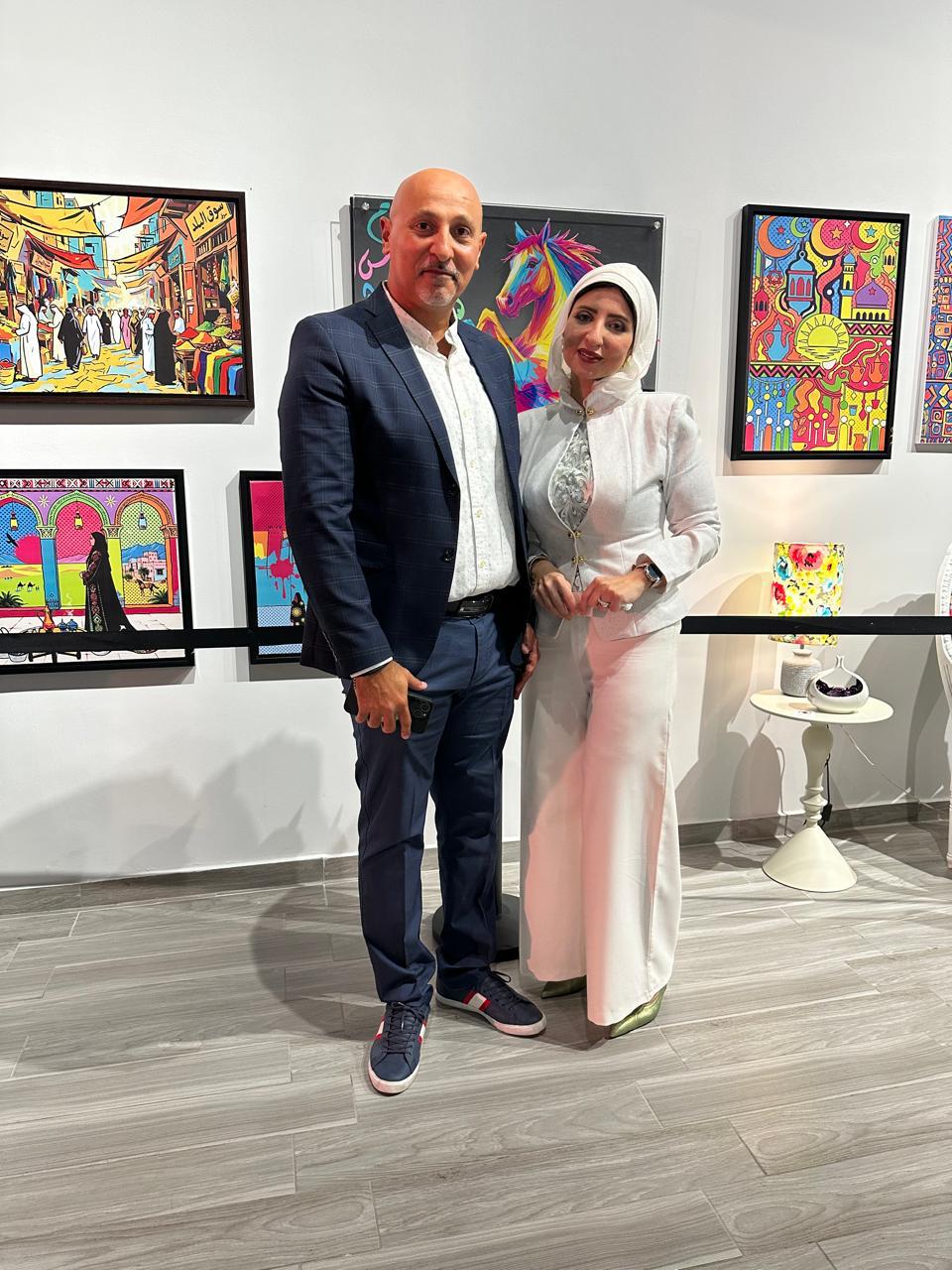 القنصل العام المصري بجدة أحمد عبد المجيد يفتتح معرض «سيلكا» للمعمارية شيرين قيشاوي في جدة