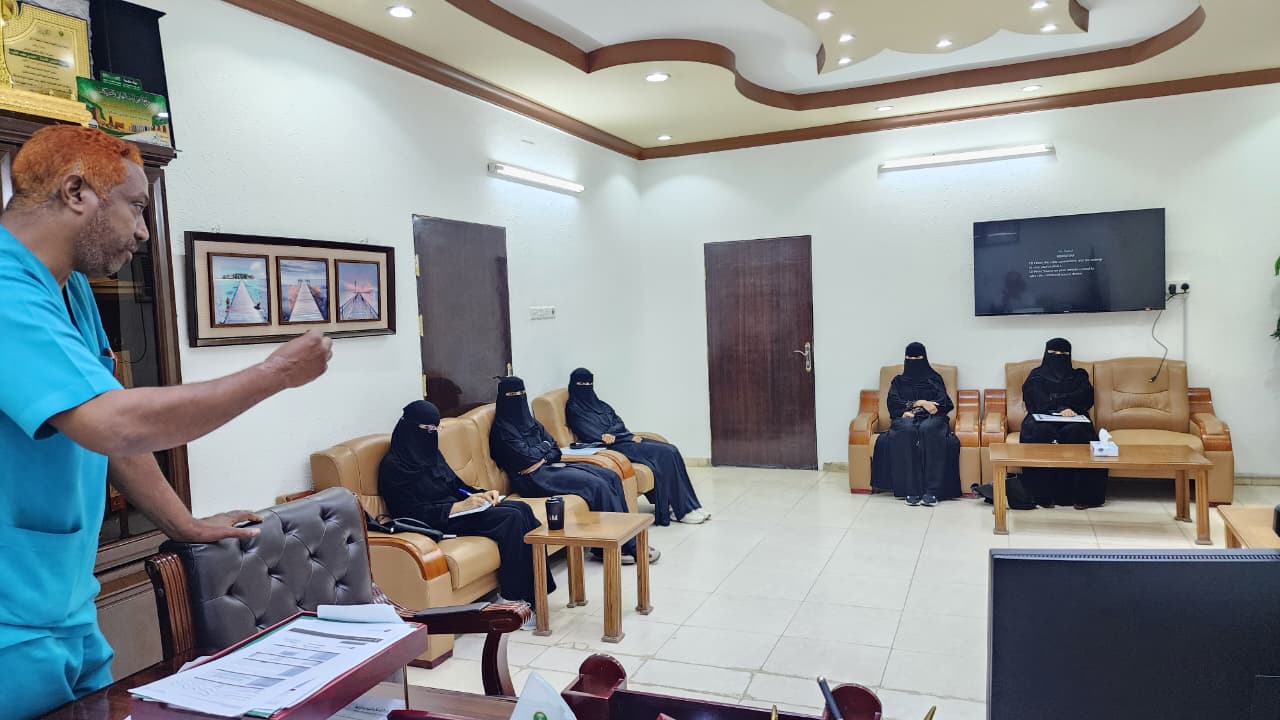 بيئة العرضيات ينفذ ورشة تدريبية للمتدربات في مجال الإنتاج الحيواني 