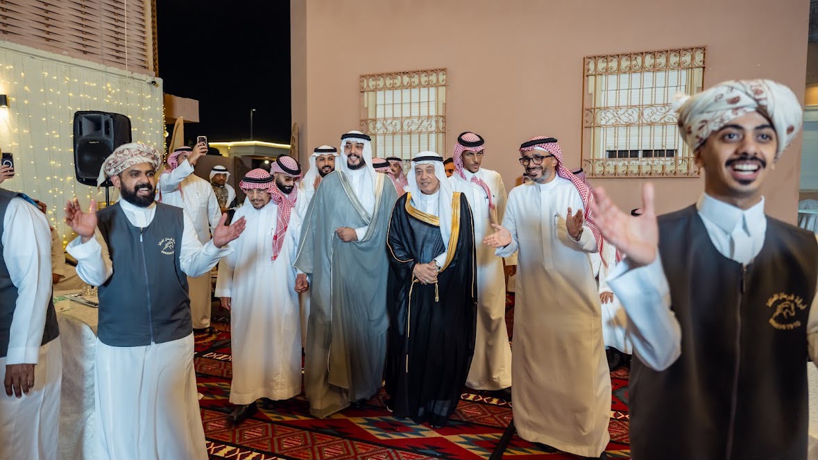 طلعت الجهني يحتفي بعقد قران روينا على المهندس مهند 