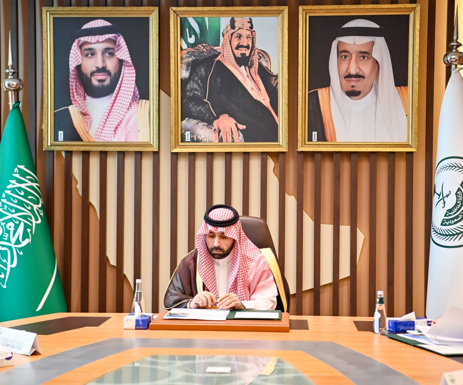 أمير جازان يرأس اجتماعًا لمناقشة روزنامة فعاليات المنطقة للعام القادم 2027