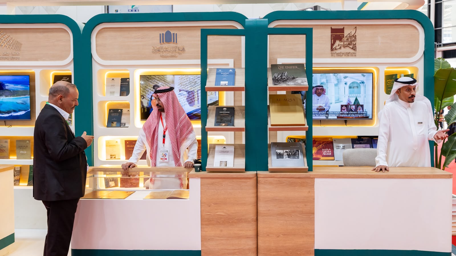 هيئة الأدب والنشر والترجمة تدشّن جناح “المملكة” بمعرض الجزائر الدولي للكتاب 2026 