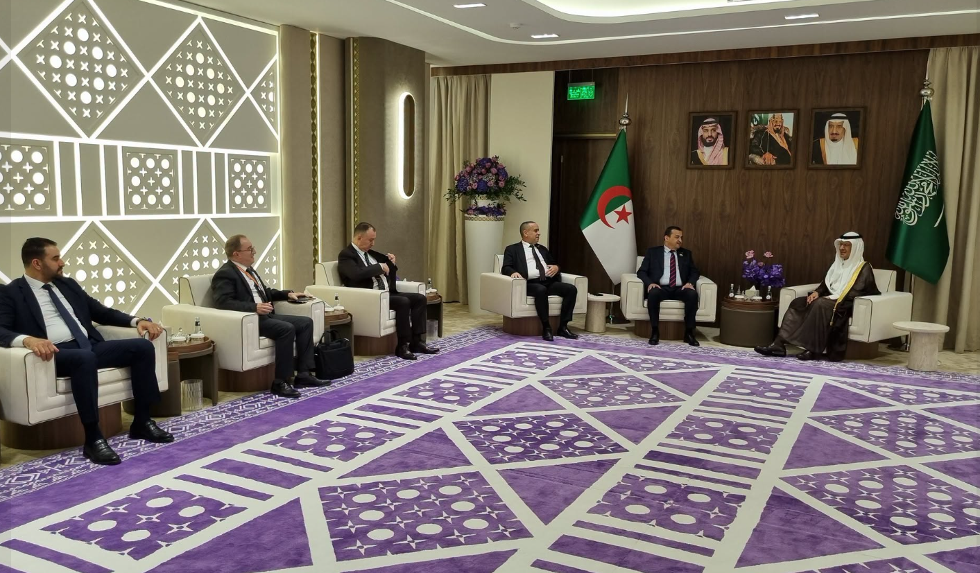 الجزائر والسعودية تناقشان الارتقاء بالتعاون الثنائي إلى آفاق أوسع